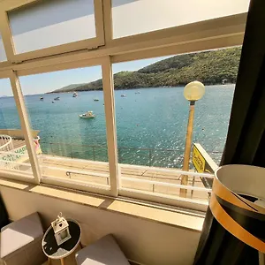 Lungo Mare Apartment