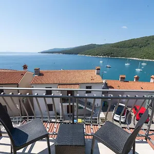 Hotel Nostromo, Rabac